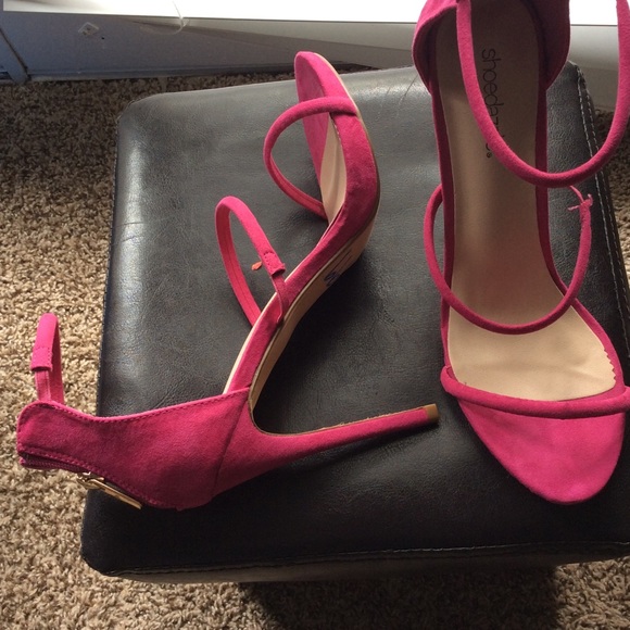 Fuchsia Pink Sandals Heels womens  size 9 - Picture 6 of 8